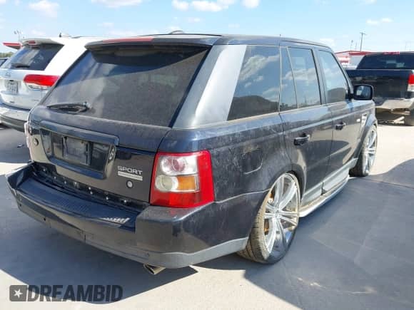 2009 Land Rover Range Rover Sport SC z VIN SALSH23469A190639, wystawiony jako IAAI lot #43485987 z przebiegiem 188 764 mil mil oraz . Historia ofert i sprzedaży dostępna na DreamBid. Obrazek 4.