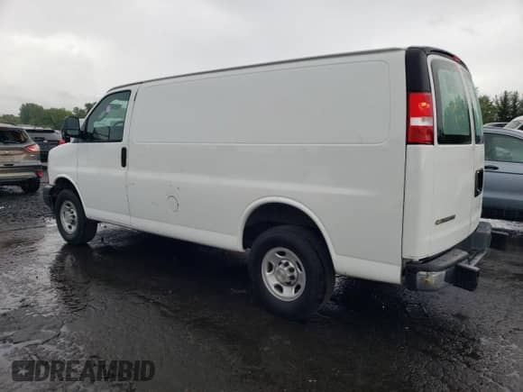 2022 Chevrolet Express Cargo z VIN 1GCWGAF71N1211905, wystawiony jako Copart lot #73234454 z przebiegiem 16 763 mil mil oraz Czysty tytuł • Clean title. Historia ofert i sprzedaży dostępna na DreamBid. Obrazek 2.
