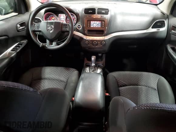 2016 Dodge Journey SE with VIN 3C4PDCAB3GT111076, listed as a Copart auction lot 71176695 with 76,046 mi miles and Salvage title. Bid and sale history available at DreamBid. Image 8.