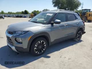 2021 Chevrolet TrailBlazer LT z VIN KL79MPS2XMB142222, wystawiony jako Copart lot #53235185 z przebiegiem 40 586 mil mil oraz Nie do naprawy • Non repairable. Historia ofert i sprzedaży dostępna na DreamBid. Obrazek 1.