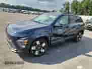 2025 Hyundai Kona SEL Convenience z VIN KM8HC3AB2SU223076, wystawiony jako Copart lot #81265225 z przebiegiem 13 700 mil mil oraz Szkoda całkowita • Salvage title. Historia ofert i sprzedaży dostępna na DreamBid. Obrazek 1.