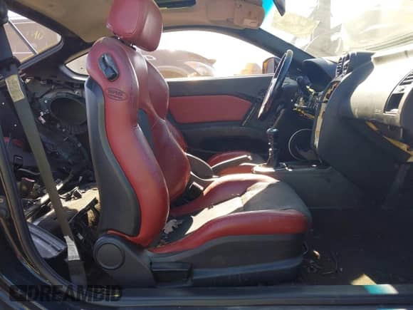 2007 Hyundai Tiburon GT с VIN KMHHN66FX7U258298, выставлен на аукционе IAAI как лот 41619641 с пробегом 146 587 миль миль и . История ставок и продаж доступна на DreamBid. Изображение 5.