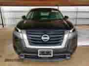 2022 Nissan Pathfinder S z VIN 5N1DR3AA5NC228772, wystawiony jako Copart lot #63267745 z przebiegiem 68 041 mil mil oraz Czysty tytuł • Clean title. Historia ofert i sprzedaży dostępna na DreamBid. Obrazek 5.