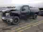 2011 GMC Sierra 1500 Work Truck z VIN 1GTN2TEX1BZ420310, wystawiony jako Copart lot #86095734 z przebiegiem 83 126 mil mil oraz Szkoda całkowita • Salvage title. Historia ofert i sprzedaży dostępna na DreamBid. Obrazek 1.