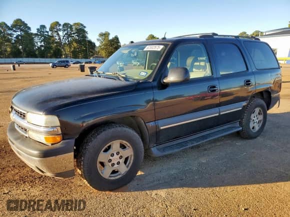 2004 Chevrolet Tahoe LT z VIN 1GNEC13Z64R178923, wystawiony jako Copart lot #82502875 z przebiegiem 283 485 mil mil oraz Szkoda całkowita • Salvage title. Historia ofert i sprzedaży dostępna na DreamBid. Obrazek 1.