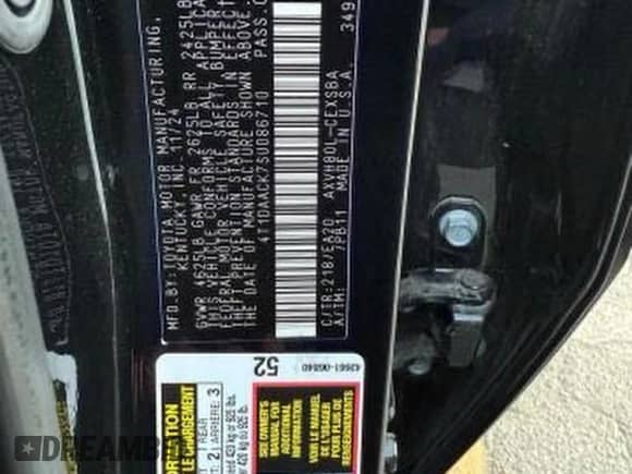 2025 Toyota Camry LE z VIN 4T1DAACK7SU086710, wystawiony jako Copart lot #90877725 z przebiegiem 11 361 mil mil oraz Szkoda całkowita • Salvage title. Historia ofert i sprzedaży dostępna na DreamBid. Obrazek 10.