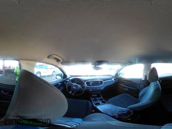 2018 Kia Sorento L with VIN 5XYPG4A35JG413425, listed as a IAAI auction lot 43383687 with 153,635 mi miles and . Bid and sale history available at DreamBid. Image 18.