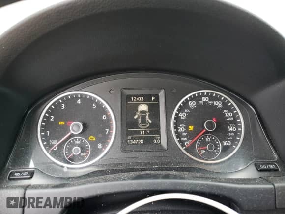 2016 Volkswagen Tiguan S с VIN WVGAV7AX3GW536745, выставлен на аукционе Copart как лот 80681695 с пробегом 134 728 миль миль и Чистый • Clean title. История ставок и продаж доступна на DreamBid. Изображение 9.