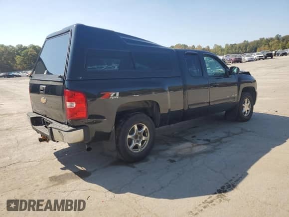 2009 Chevrolet Silverado 1500 LTZ z VIN 1GCEK39J69Z154749, wystawiony jako Copart lot #81431625 z przebiegiem 69 535 mil mil oraz Szkoda całkowita • Salvage title. Historia ofert i sprzedaży dostępna na DreamBid. Obrazek 3.