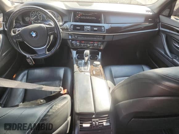 2016 BMW 5 Series 535i xDrive с VIN WBA5B3C51GG254744, выставлен на аукционе Copart как лот 84742165 с пробегом 100 635 миль миль и Списание • Salvage title. История ставок и продаж доступна на DreamBid. Изображение 8.