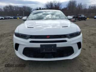 2024 Dodge Hornet R/T z VIN ZACPDFCW0R3A32855, wystawiony jako Copart lot #51163565 z przebiegiem 11 309 mil mil oraz Czysty tytuł • Clean title. Historia ofert i sprzedaży dostępna na DreamBid. Obrazek 5.