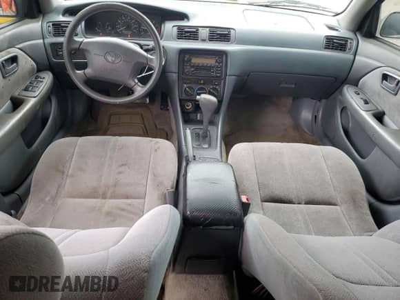 2000 Toyota Camry CE с VIN 4T1BG22K9YU705880, выставлен на аукционе Copart как лот 83773955 с пробегом 208 529 миль миль и Списание • Salvage title. История ставок и продаж доступна на DreamBid. Изображение 8.