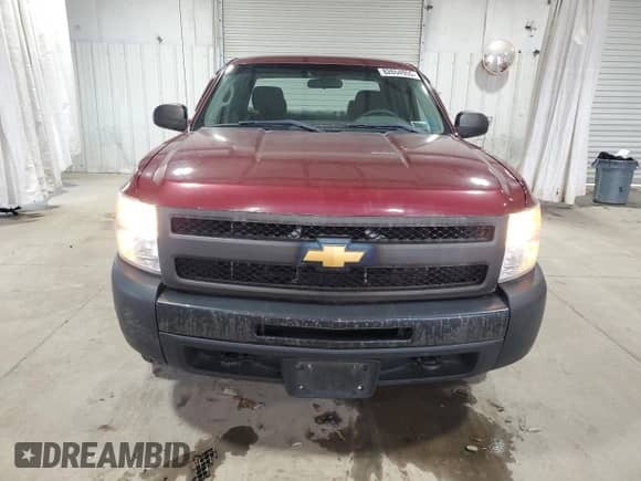 2013 Chevrolet Silverado 1500 Work Truck z VIN 1GCRKPEA4DZ397418, wystawiony jako Copart lot #82654955 z przebiegiem 103 318 mil mil oraz Czysty tytuł • Clean title. Historia ofert i sprzedaży dostępna na DreamBid. Obrazek 5.