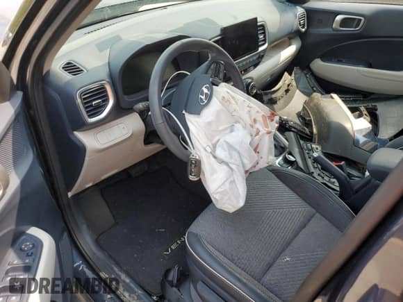 2024 Hyundai Venue Limited with VIN KMHRC8A38RU330394, listed as a Copart auction lot 71547465 with 12,457 mi miles and Salvage title. Bid and sale history available at DreamBid. Image 8.