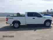 2018 Ford F-150 XL z VIN 1FTEX1EB4JFA77373, wystawiony jako IAAI lot #41813197 z przebiegiem 235 251 mil mil oraz . Historia ofert i sprzedaży dostępna na DreamBid. Obrazek 14.