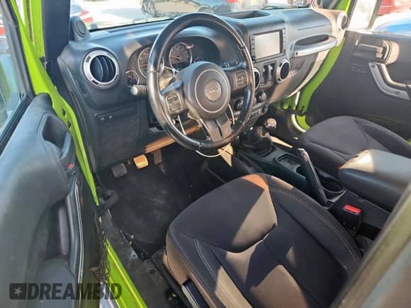 2013 Jeep Wrangler Rubicon 10th Anniversary with VIN 1C4BJWCG6DL558909, listed as a Copart auction lot 61067255 with 136,879 mi miles and Clean title. Bid and sale history available at DreamBid. Image 8.