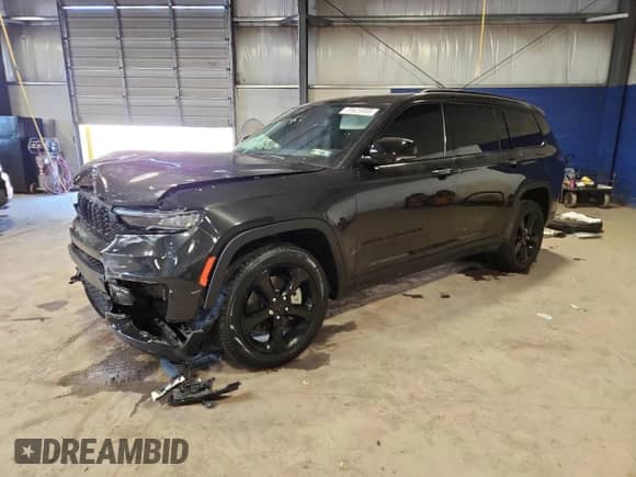 2023 Jeep Grand Cherokee Limited with VIN 1C4RJKBG8P8709880, listed as a Copart auction lot 70421855 with 36,993 mi miles and Salvage title. Bid and sale history available at DreamBid. Image 1.