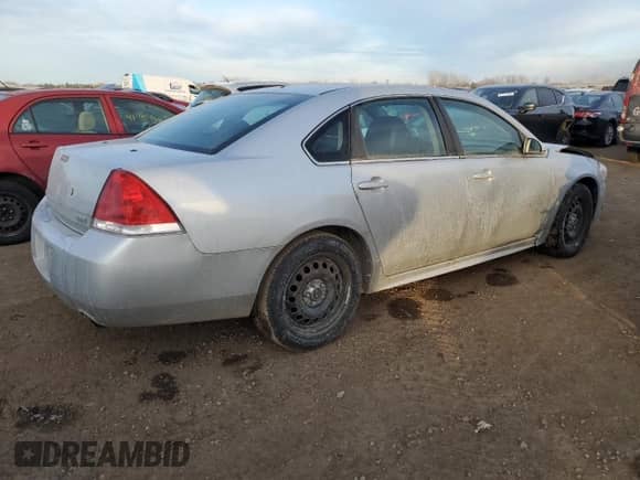 2012 Chevrolet Impala Police Police with VIN 2G1WD5E32C1313759, listed as a Copart auction lot 41669785 with 204,016 mi miles and Salvage title. Bid and sale history available at DreamBid. Image 3.