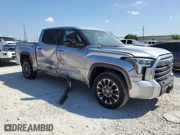 2023 Toyota Tundra Limited Hybrid z VIN 5TFJC5DB1PX028931, wystawiony jako Copart lot #71593354 z przebiegiem 21 887 mil mil oraz Szkoda całkowita • Salvage title. Historia ofert i sprzedaży dostępna na DreamBid. Obrazek 4.