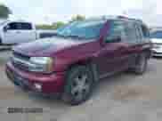 2005 Chevrolet TrailBlazer LS с VIN 1GNDT13S352153924, выставлен на аукционе IAAI как лот 40212910 с пробегом 179 461 миль миль и . История ставок и продаж доступна на DreamBid. Изображение 2.