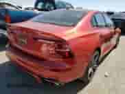 2019 Volvo S60 R-Design с VIN 7JR102FM1KG004368, выставлен на аукционе Copart как лот 55969514 с пробегом 39 872 миль миль и Списание • Salvage title. История ставок и продаж доступна на DreamBid. Изображение 3.