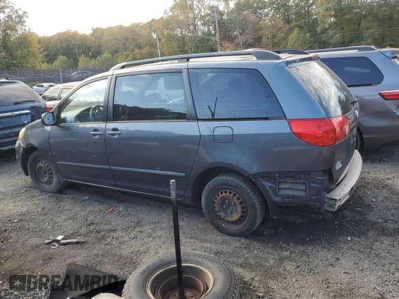 2007 Toyota Sienna CE с VIN 5TDZK23C17S074988, выставлен на аукционе Copart как лот 87016905 с пробегом Не указан миль и Списание • Salvage title. История ставок и продаж доступна на DreamBid. Изображение 2.