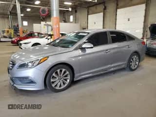 2015 Hyundai Sonata Limited с VIN 5NPE34AF2FH242890, выставлен на аукционе Copart как лот 85586655 с пробегом 147 571 миль миль и Чистый • Clean title. История ставок и продаж доступна на DreamBid. Изображение 1.