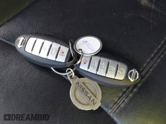 2014 Nissan Pathfinder S z VIN 5N1AR2MN1EC727368, wystawiony jako IAAI lot #43133647 z przebiegiem 151 983 mil mil oraz . Historia ofert i sprzedaży dostępna na DreamBid. Obrazek 11.