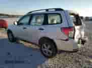 2012 Subaru Forester X z VIN JF2SHABC4CH424299, wystawiony jako Copart lot #81882635 z przebiegiem 117 918 mil mil oraz Czysty tytuł • Clean title. Historia ofert i sprzedaży dostępna na DreamBid. Obrazek 2.