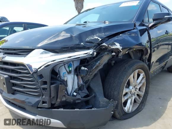 2020 Chevrolet Blazer LT with VIN 3GNKBDRS4LS587189, listed as a IAAI auction lot 42135069 with 66,055 mi miles and . Bid and sale history available at DreamBid. Image 6.