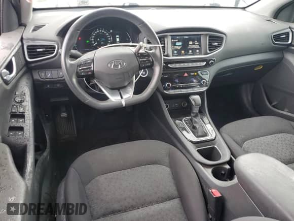 2017 Hyundai Ioniq SEL с VIN KMHC75LC5HU057371, выставлен на аукционе Copart как лот 63263525 с пробегом 100 060 миль миль и Списание • Salvage title. История ставок и продаж доступна на DreamBid. Изображение 8.