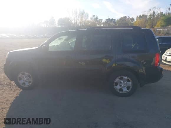 2015 Honda Pilot LX z VIN 5FNYF4H26FB068635, wystawiony jako IAAI lot #43550544 z przebiegiem 168 396 mil mil oraz . Historia ofert i sprzedaży dostępna na DreamBid. Obrazek 15.