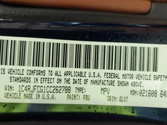 2012 Jeep Grand Cherokee Overland z VIN 1C4RJFCG1CC262788, wystawiony jako IAAI lot #43212743 z przebiegiem 211 731 mil mil oraz . Historia ofert i sprzedaży dostępna na DreamBid. Obrazek 9.