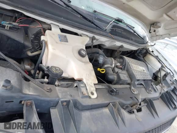 2008 Chevrolet Express Passenger z VIN 1GAHG39K881142695, wystawiony jako IAAI lot #41257254 z przebiegiem 261 076 mil mil oraz . Historia ofert i sprzedaży dostępna na DreamBid. Obrazek 10.