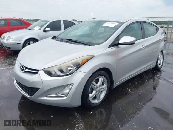 2015 Hyundai Elantra SE с VIN KMHDH4AE4FU279106, выставлен на аукционе IAAI как лот 43072976 с пробегом 57 407 миль миль и . История ставок и продаж доступна на DreamBid. Изображение 18.