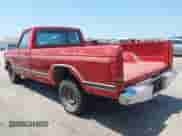 1986 Ford F-150 z VIN 1FTEF15N6GKB85538, wystawiony jako IAAI lot #42737938 z przebiegiem 57 187 mil mil oraz . Historia ofert i sprzedaży dostępna na DreamBid. Obrazek 3.