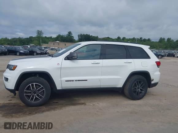 2021 Jeep Grand Cherokee Trailhawk z VIN 1C4RJFLG6MC549819, wystawiony jako IAAI lot #42717119 z przebiegiem 39 566 mil mil oraz . Historia ofert i sprzedaży dostępna na DreamBid. Obrazek 14.