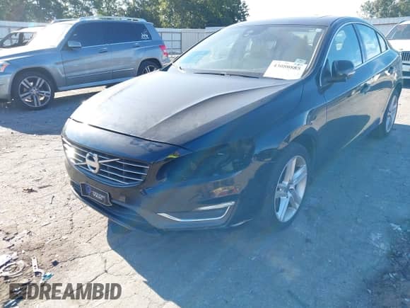 2014 Volvo S60 T5 с VIN YV1612FS7E2277276, выставлен на аукционе IAAI как лот 43080885 с пробегом 135 400 миль миль и . История ставок и продаж доступна на DreamBid. Изображение 6.
