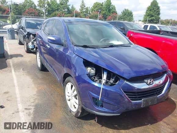 2013 Hyundai Tucson GLS z VIN KM8JU3AC4DU684497, wystawiony jako IAAI lot #42767585 z przebiegiem 83 250 mil mil oraz . Historia ofert i sprzedaży dostępna na DreamBid. Obrazek 1.