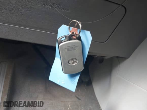 2013 Toyota Sienna XLE with VIN 5TDDK3DC7DS055811, listed as a IAAI auction lot 42724410 with 136,322 mi miles and . Bid and sale history available at DreamBid. Image 11.