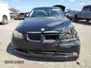 2008 BMW 3 Series 328i z VIN WBAVA37578NL55023, wystawiony jako Copart lot #81342915 z przebiegiem 98 200 mil mil oraz Czysty tytuł • Clean title. Historia ofert i sprzedaży dostępna na DreamBid. Obrazek 5.