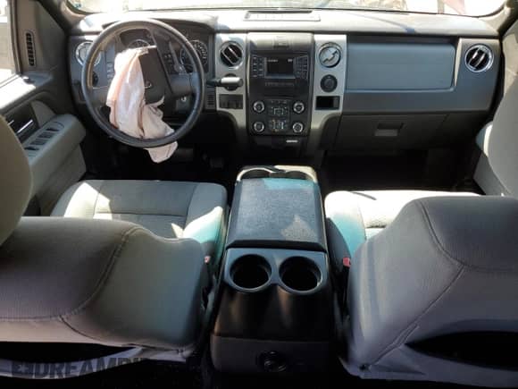 2013 Ford F-150 XL z VIN 1FTFW1ET1DKD78954, wystawiony jako Copart lot #53777715 z przebiegiem 156 197 mil mil oraz Czysty tytuł • Clean title. Historia ofert i sprzedaży dostępna na DreamBid. Obrazek 8.