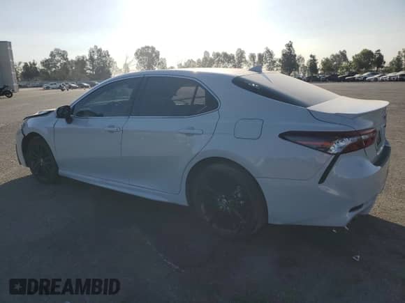 2023 Toyota Camry Hybrid XSE z VIN 4T1K31AK4PU059220, wystawiony jako Copart lot #71520905 z przebiegiem 45 489 mil mil oraz Szkoda całkowita • Salvage title. Historia ofert i sprzedaży dostępna na DreamBid. Obrazek 2.