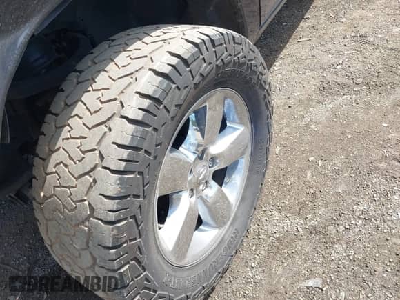 2017 Ram 1500 Big Horn z VIN 1C6RR7LT8HS774726, wystawiony jako IAAI lot #43191573 z przebiegiem 128 916 mil mil oraz . Historia ofert i sprzedaży dostępna na DreamBid. Obrazek 12.