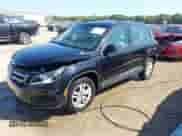 2017 Volkswagen Tiguan S с VIN WVGBV7AX6HK007903, выставлен на аукционе IAAI как лот 43168037 с пробегом 35 773 миль миль и . История ставок и продаж доступна на DreamBid. Изображение 2.