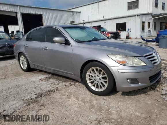 2010 Hyundai Genesis z VIN KMHGC4DE6AU096967, wystawiony jako Copart lot #74145044 z przebiegiem Nie podano mil oraz Nie do naprawy • Non repairable. Historia ofert i sprzedaży dostępna na DreamBid. Obrazek 4.