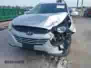 2010 Hyundai Tucson GLS с VIN KM8JUCAC1AU077176, выставлен на аукционе IAAI как лот 43237848 с пробегом Не указан миль и . История ставок и продаж доступна на DreamBid. Изображение 6.