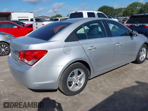 2016 Chevrolet Cruze LT с VIN 1G1PE5SB7G7208236, выставлен на аукционе IAAI как лот 43170098 с пробегом 160 908 миль миль и . История ставок и продаж доступна на DreamBid. Изображение 4.
