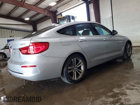 2018 BMW 3 Series 330i xDrive с VIN WBA8Z9C52JG828741, выставлен на аукционе Copart как лот 61457015 с пробегом 87 064 миль миль и Списание • Salvage title. История ставок и продаж доступна на DreamBid. Изображение 3.