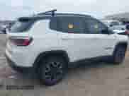 2019 Jeep Compass Trailhawk with VIN 3C4NJDDB5KT766401, listed as a IAAI auction lot 43050485 with 58,564 mi miles and . Bid and sale history available at DreamBid. Image 4.